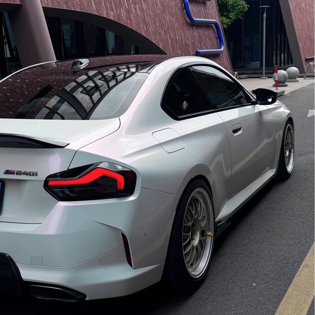 Gloss Metallic Chameleon Diamond Pink White Car Vinyl Wrap