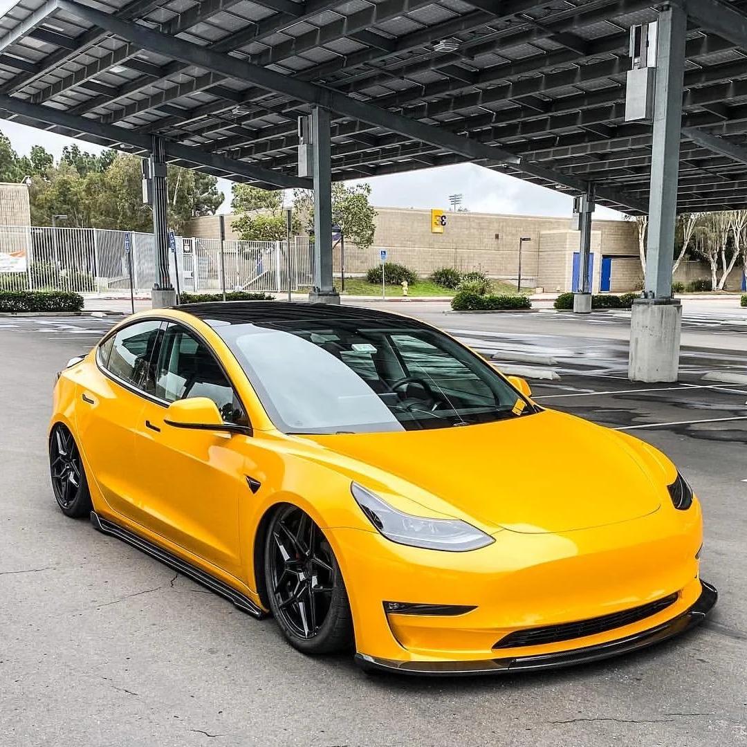 Gloss Metallic Golden Yellow Car Vinyl Wrap