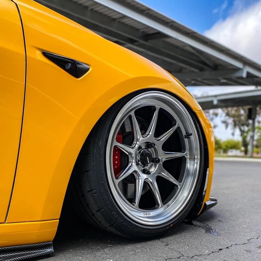 Gloss Metallic Golden Yellow Car Vinyl Wrap