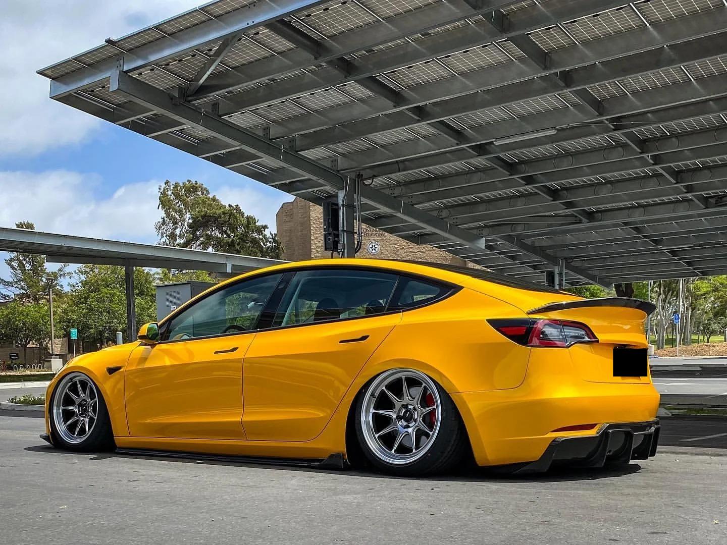Gloss Metallic Golden Yellow Car Vinyl Wrap