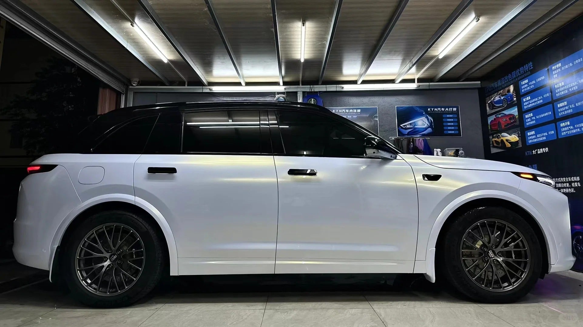 Gloss Metallic Diamond Chameleon Gold White Car Vinyl Wrap