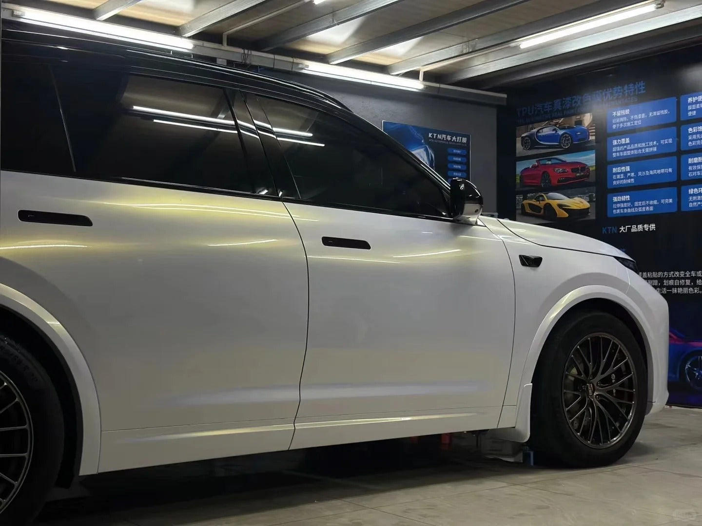 Gloss Metallic Diamond Chameleon Gold White Car Vinyl Wrap