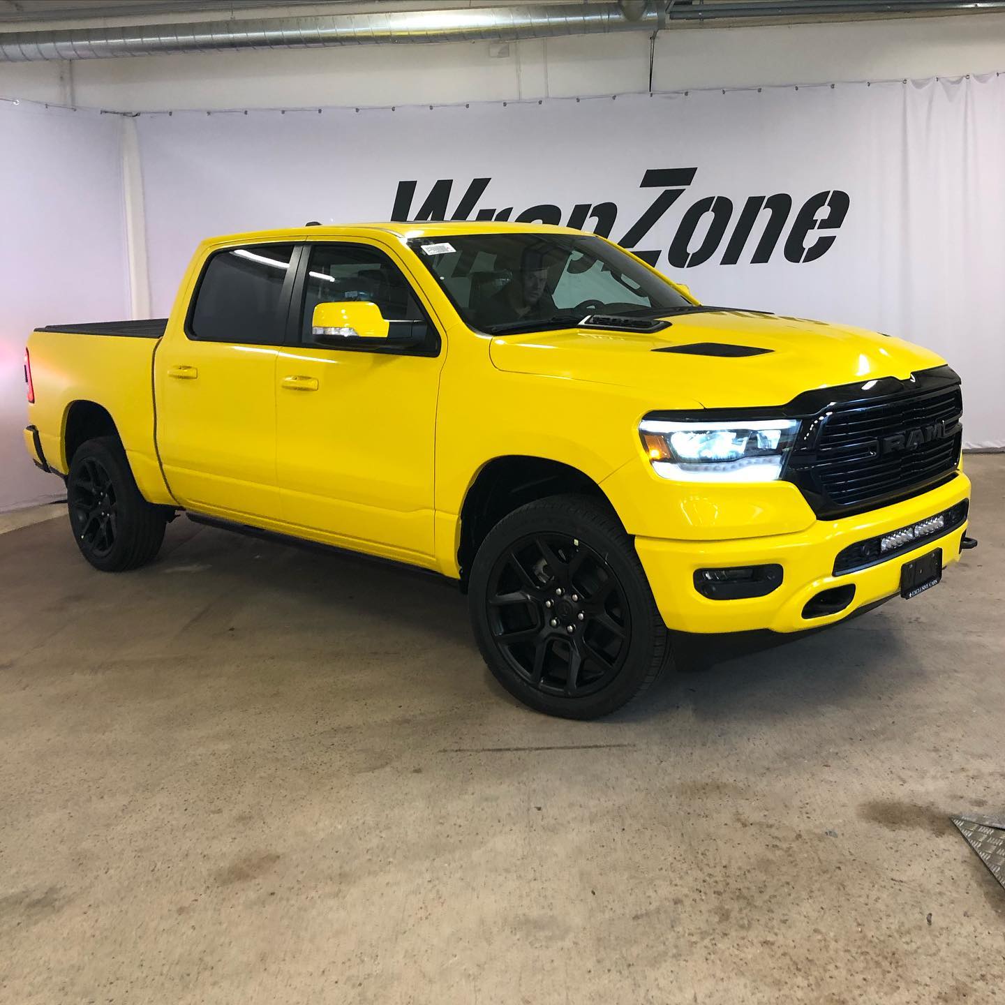 Gloss Crystal Maize Yellow Car Vinyl Wrap
