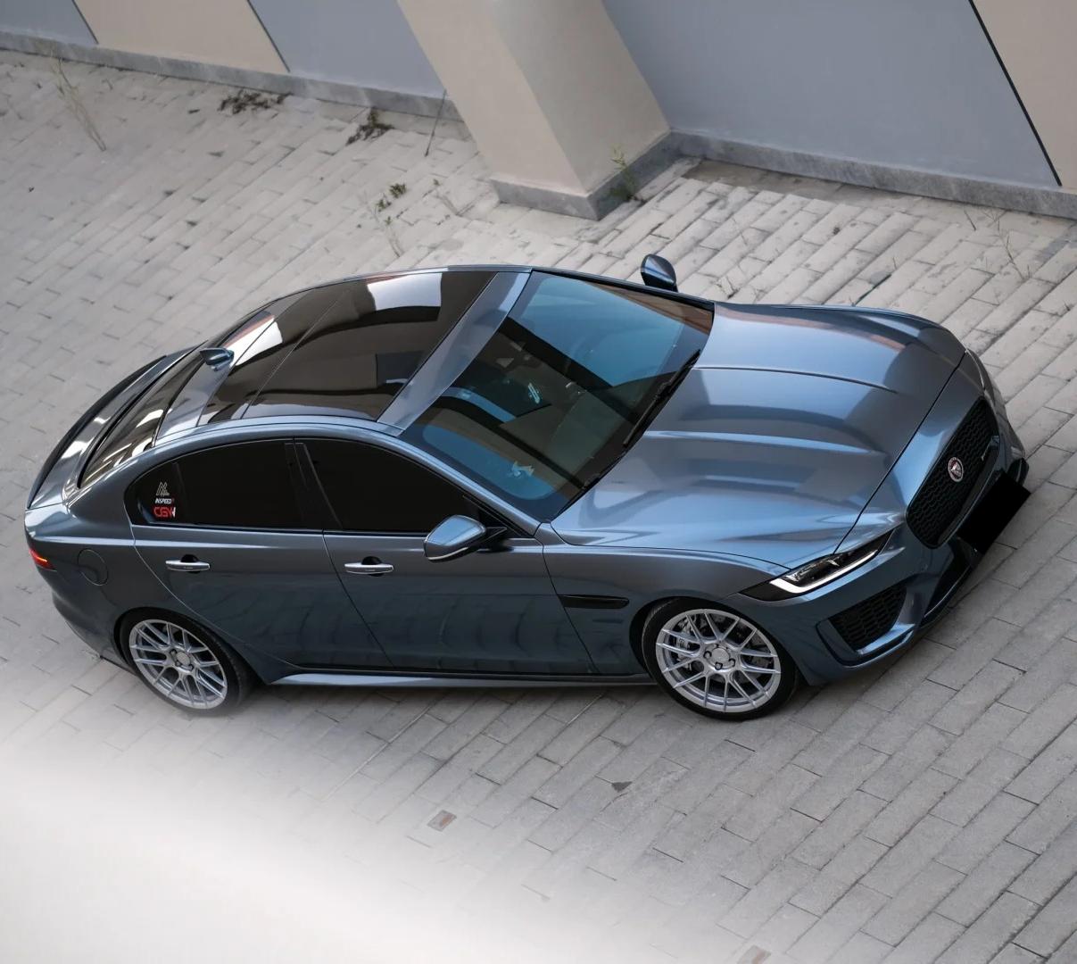 Gloss Metallic Byron Bay Blue Car Vinyl Wrap Bentley PET