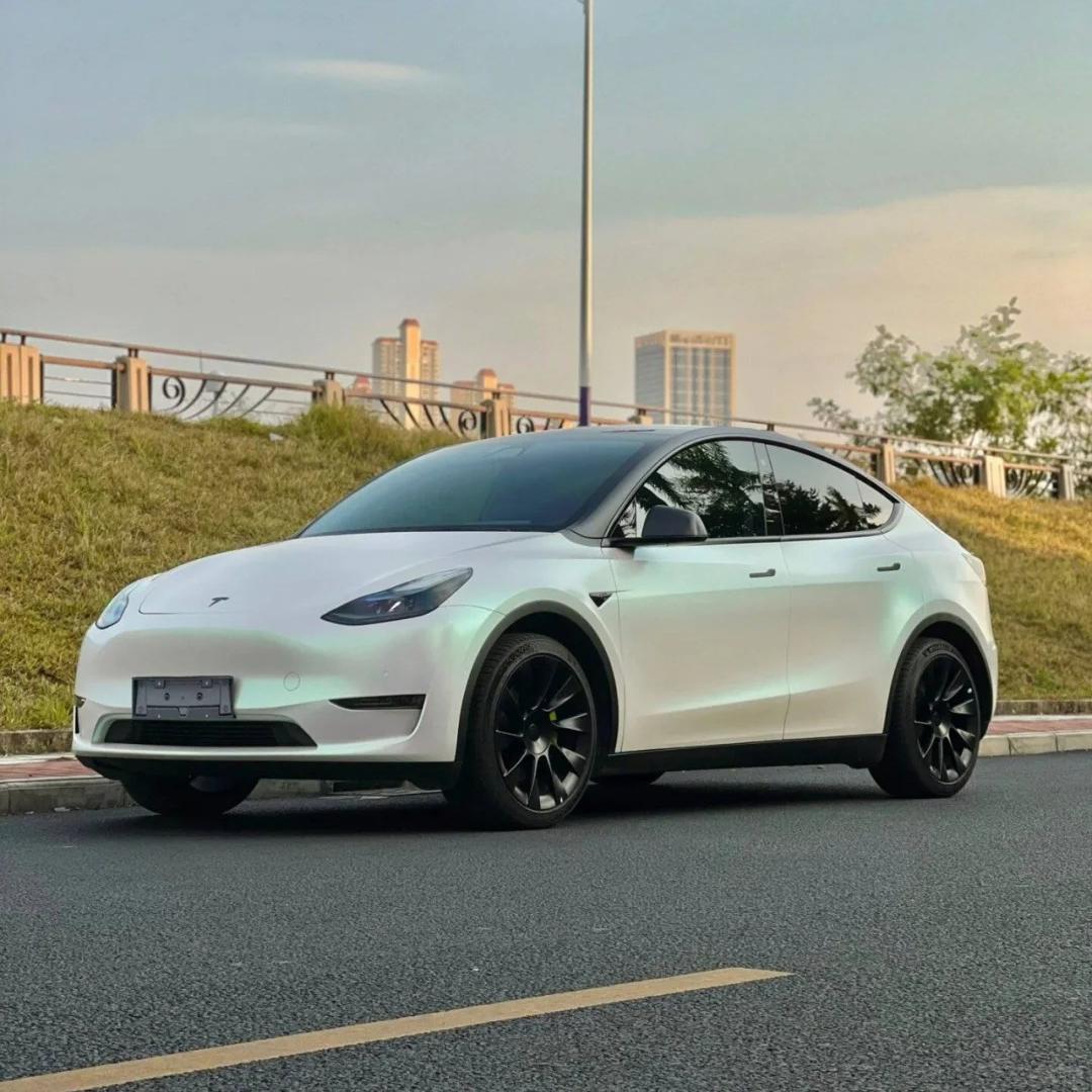 Matte Metallic Chameleon Aurora White Car Vinyl Wrap Sale