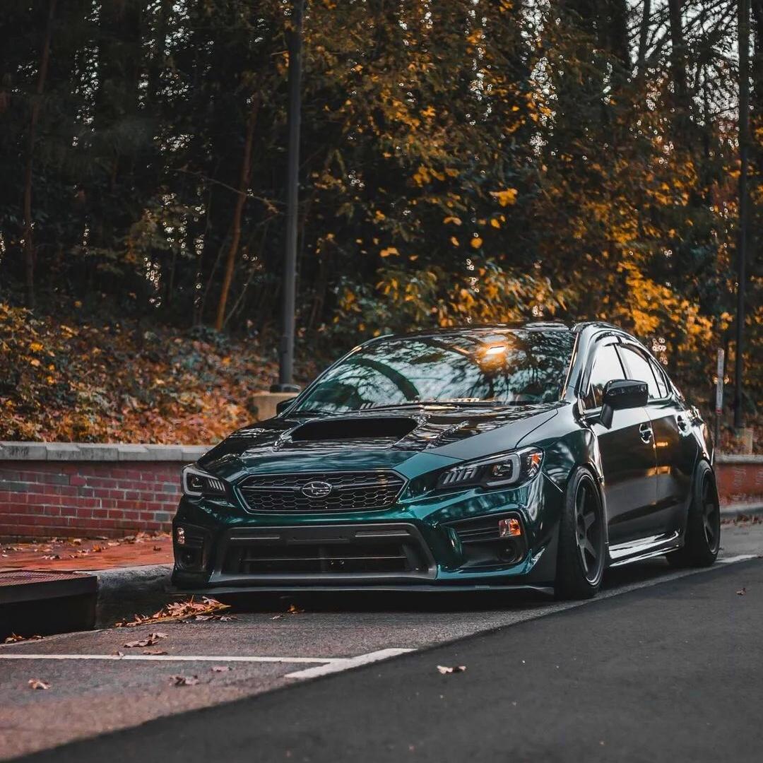 Gloss Deep British Racing Green Car Vinyl Wrap