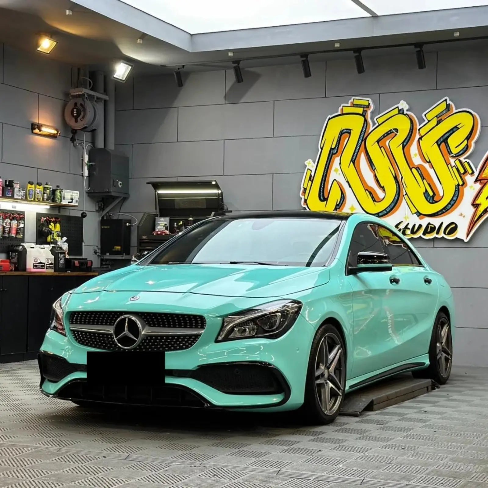 Glossy Crystal Tiffany Blue Car Vinyl Wrap