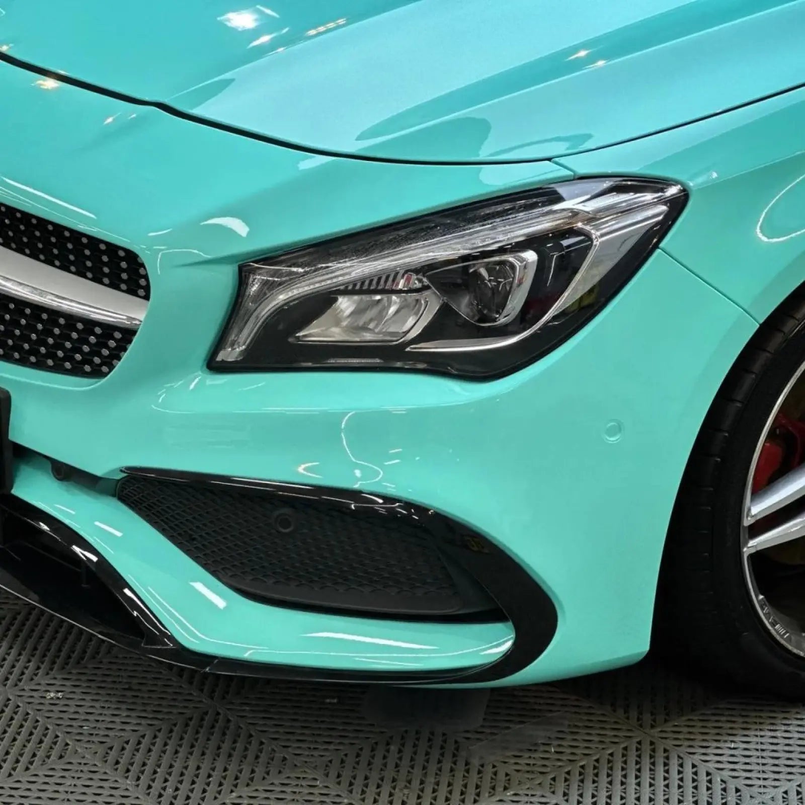 Glossy Crystal Tiffany Blue Car Vinyl Wrap