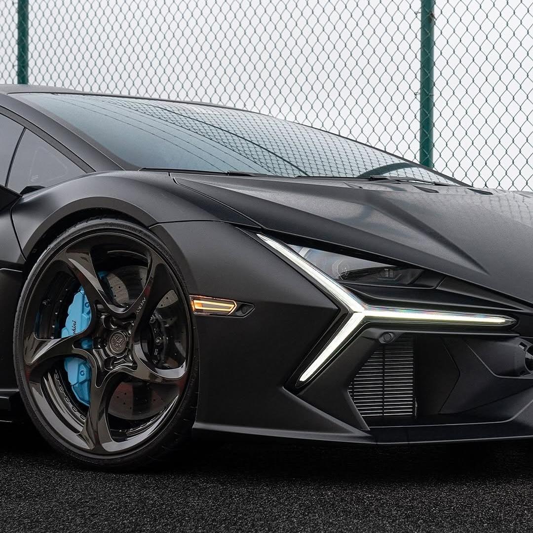 Ridiculous Matte Black Car Vinyl Wrap