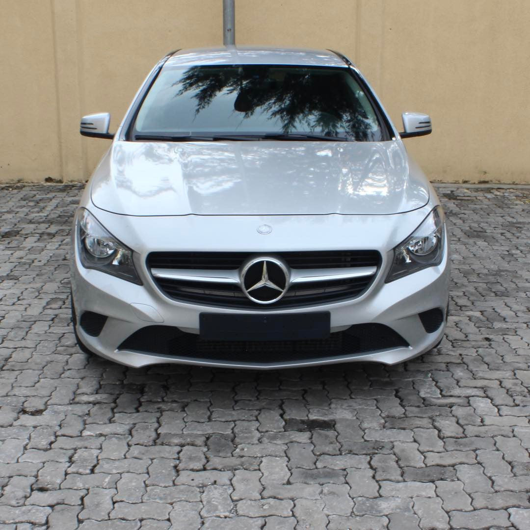 bright silver metallic vinyl wrap