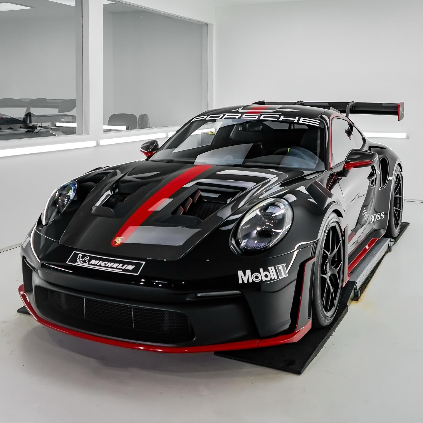 glossy carbon fiber wrap